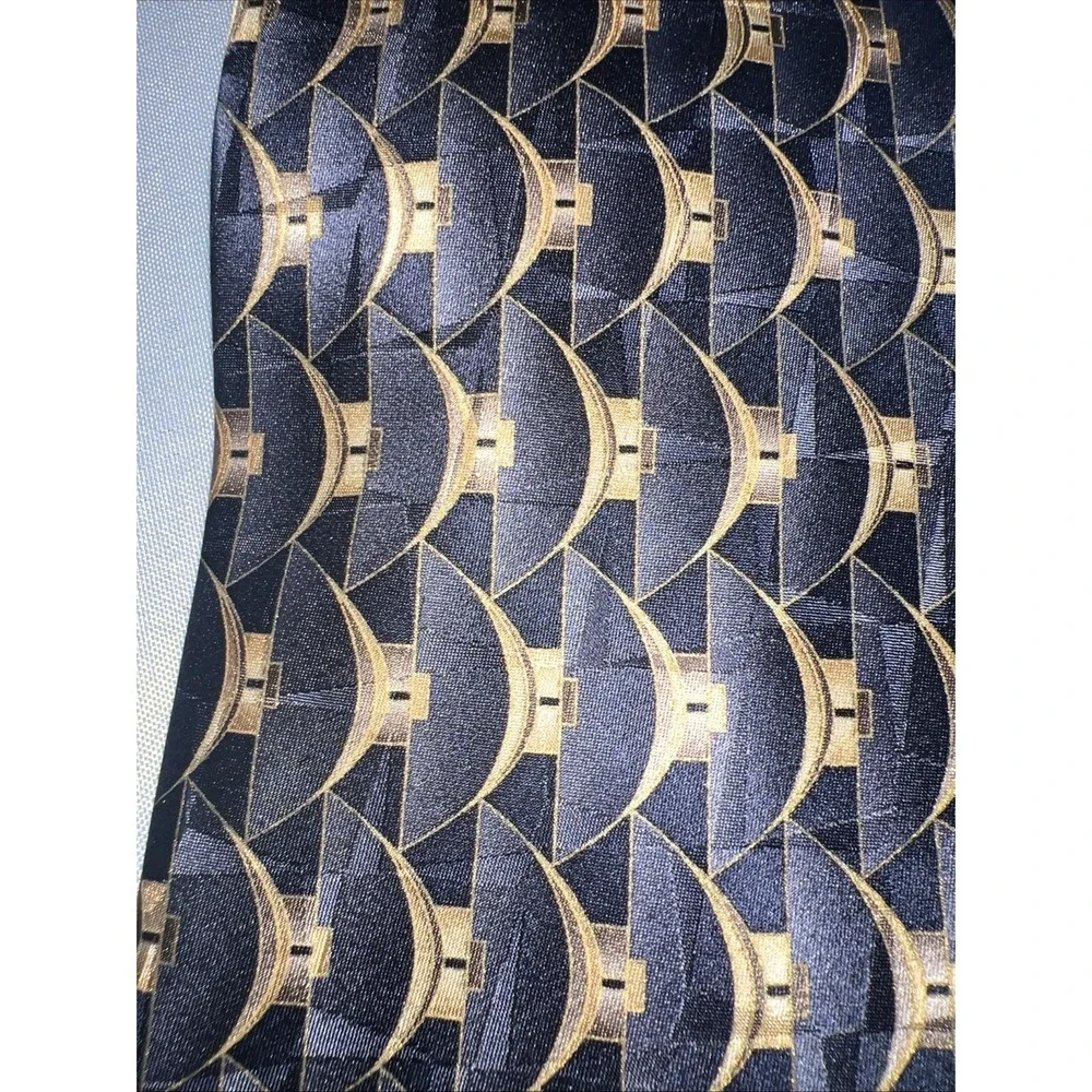 Boston Traders Blue 100% Silk Men's Neck‎ Tie Made In USA 436